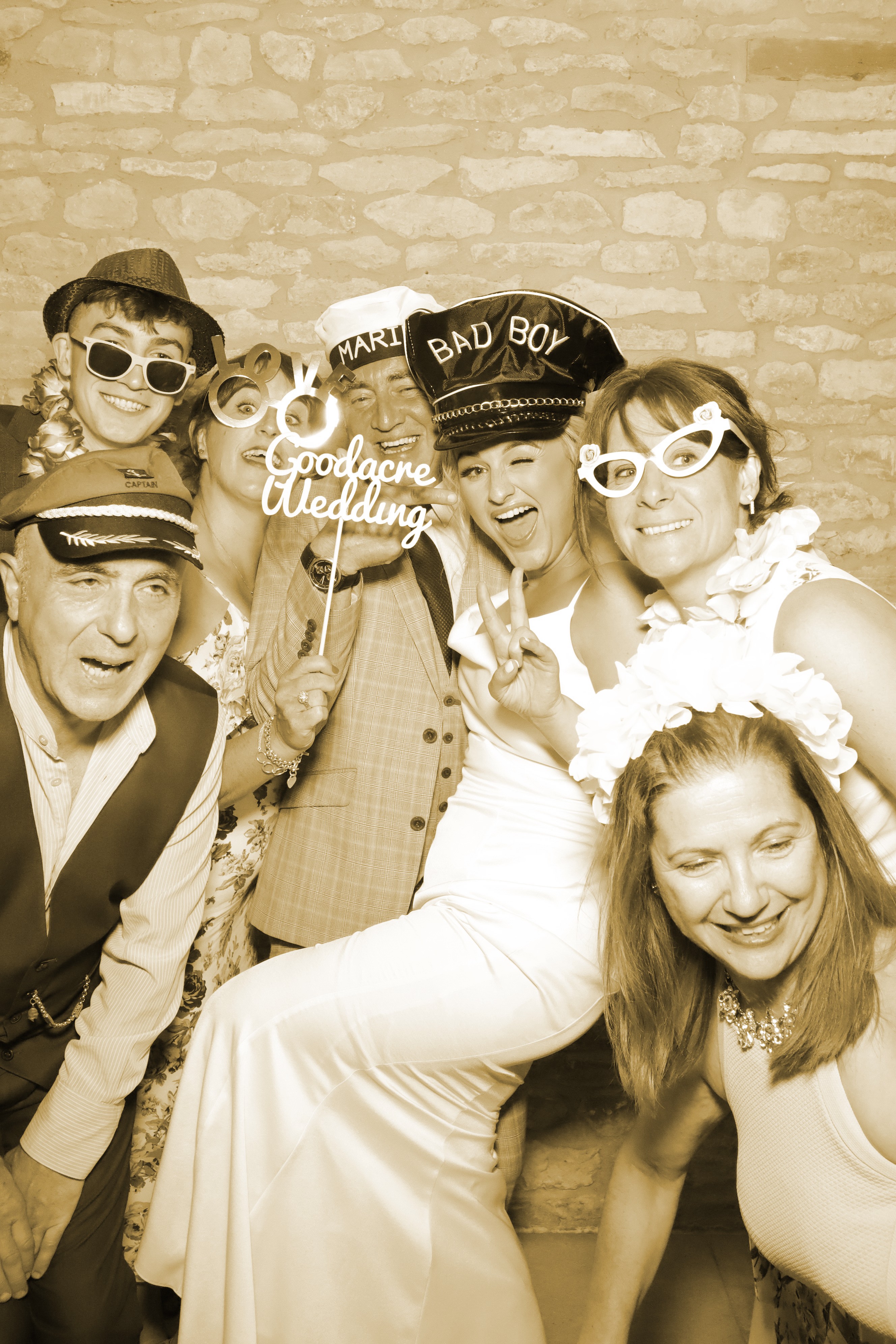 Natalie & Jack’s Wedding | View more photos from the event at gallery.myphotoboothexperience.co.uk/u/MyPhotoBoothExperienceLtd/Natalie-Jack’s-Wedding
